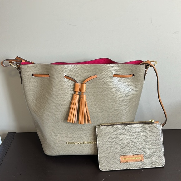 Dooney and Bourke Serena Embossed Leather Bucket Bag Taupe with Pouch NEW - Picture 1 of 11